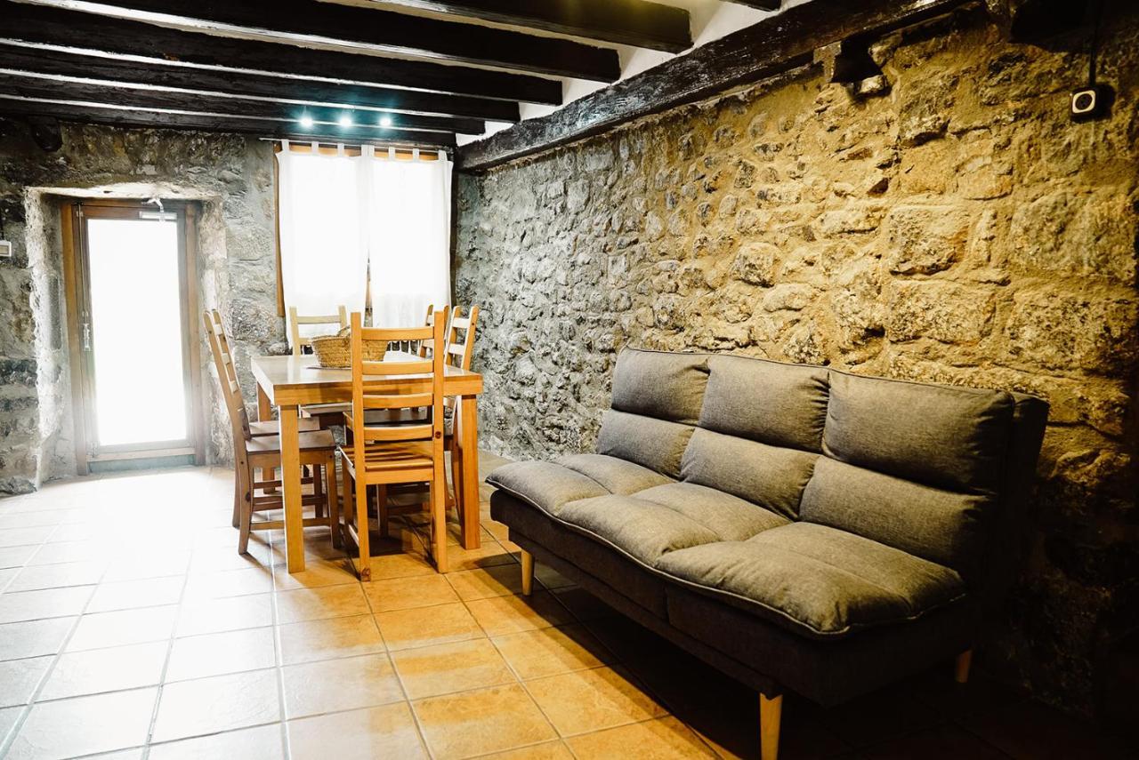 Cases Altes De Posada Naves  Bagian luar foto