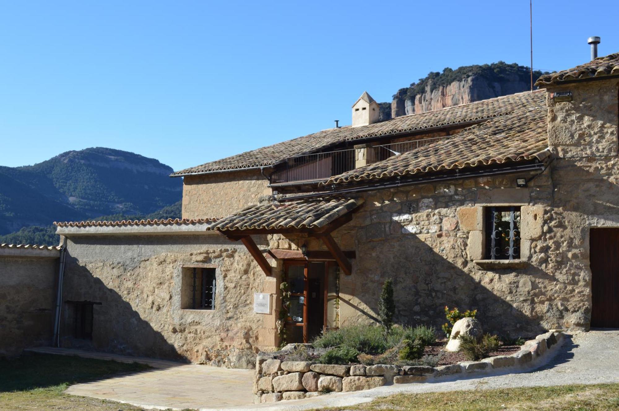 Cases Altes De Posada Naves  Bagian luar foto